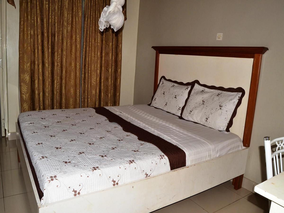 The Happy Hour Bed & Breakfast Kigali Luaran gambar