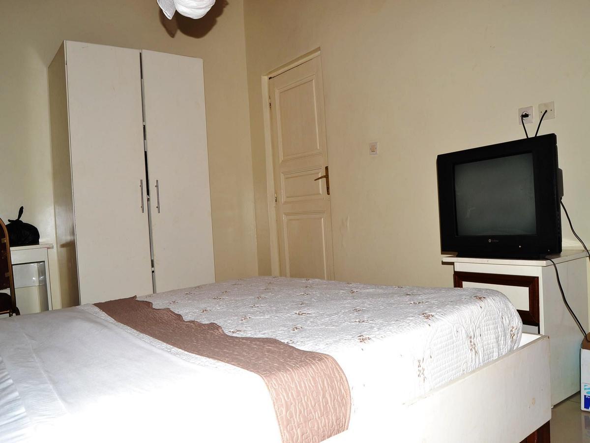 The Happy Hour Bed & Breakfast Kigali Luaran gambar