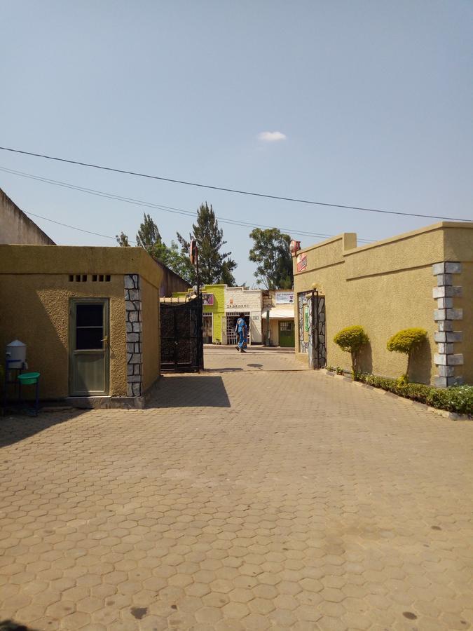 The Happy Hour Bed & Breakfast Kigali Luaran gambar